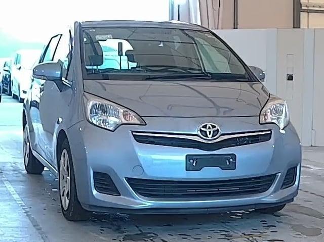 TOYOTA RACTIS 2011