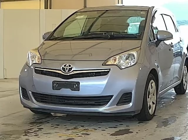 TOYOTA RACTIS photo 2