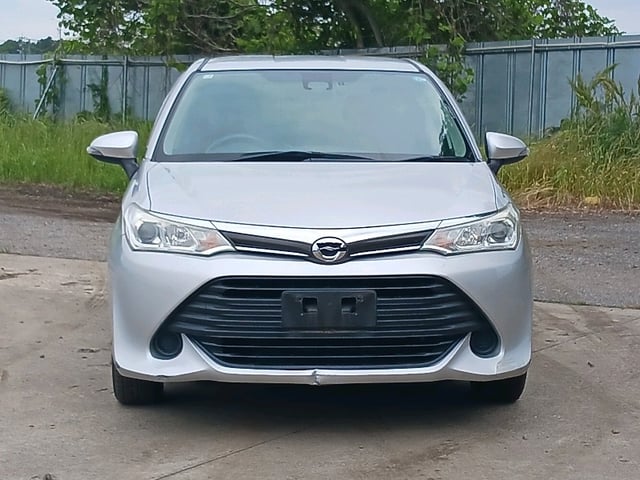 TOYOTA COROLLA FIELDER photo 2