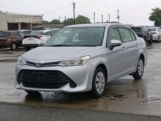 TOYOTA COROLLA AXIO photo 3