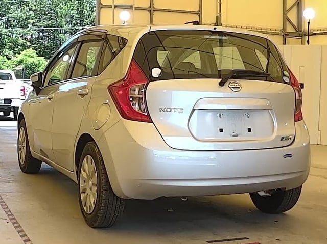 NISSAN NOTE photo 3