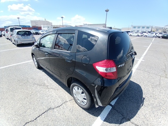 HONDA FIT photo 3