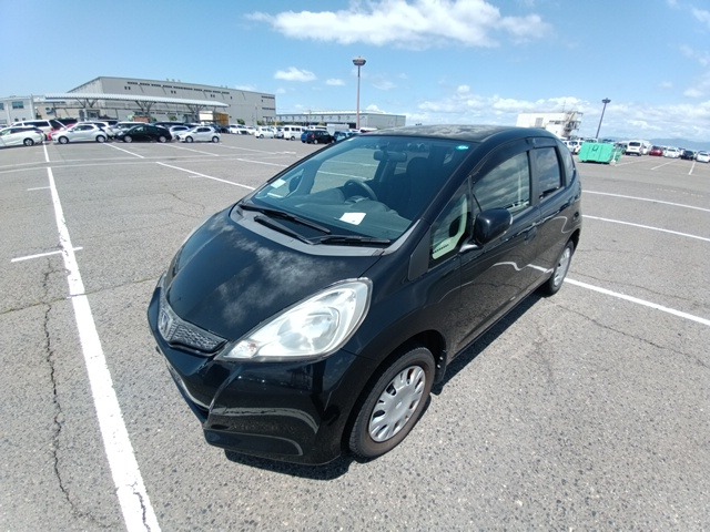 HONDA FIT photo 2