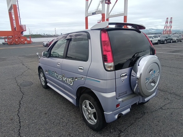 DAIHATSU TERIOS KID photo 3