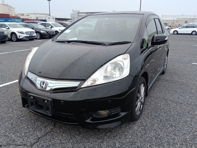 HONDA FIT SHUTTLE HYBRID photo 2