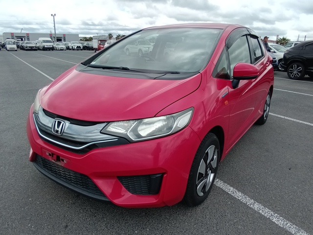 HONDA FIT HYBRID photo 2