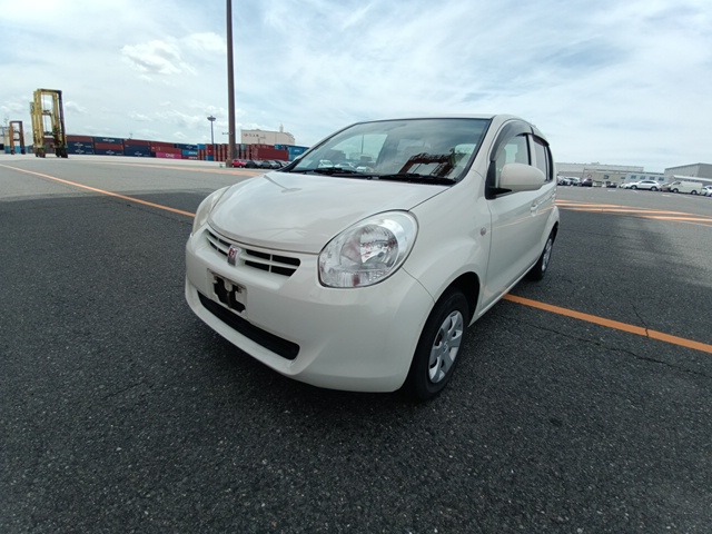 TOYOTA PASSO photo 2