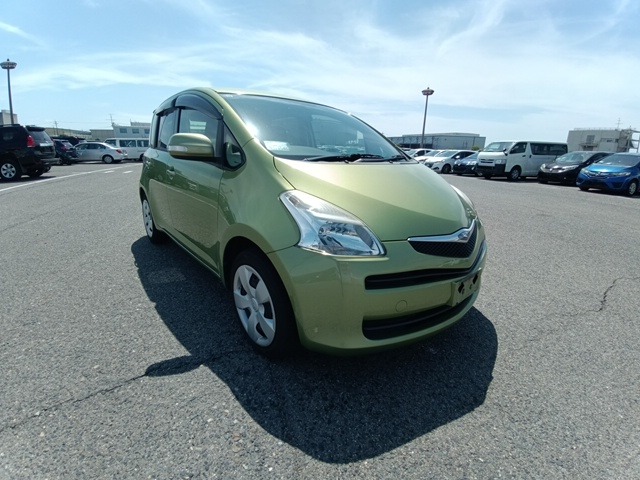 TOYOTA RACTIS 2005