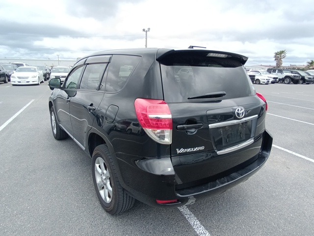TOYOTA VANGUARD photo 3