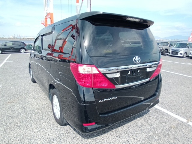 TOYOTA ALPHARD photo 3