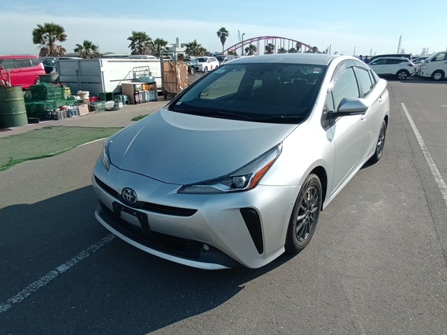 TOYOTA PRIUS photo 2
