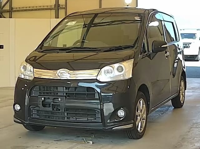 DAIHATSU MOVE photo 2