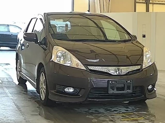 HONDA FIT SHUTTLE HYBRID 2011