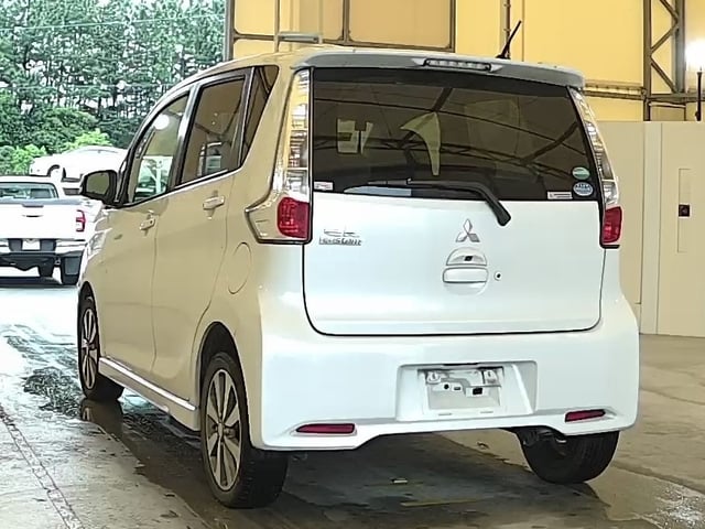 MITSUBISHI EK WAGON photo 3