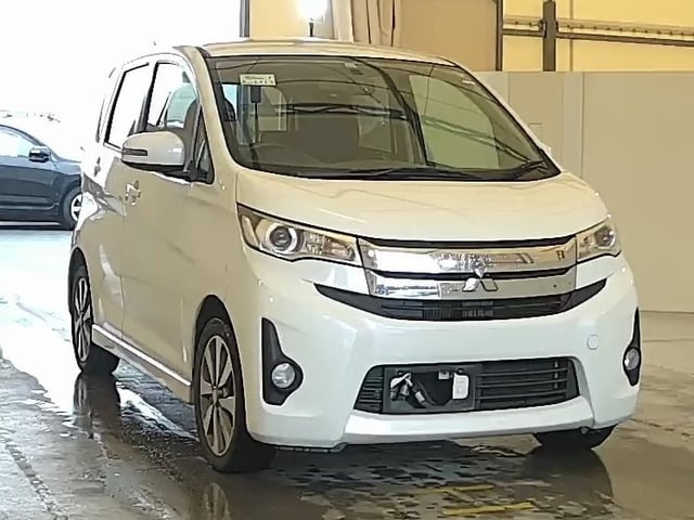 MITSUBISHI EK WAGON 2013