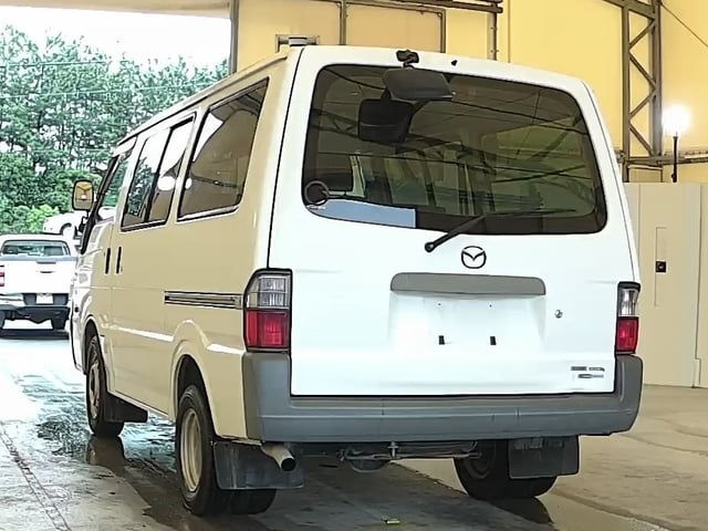 MAZDA BONGO VAN photo 3