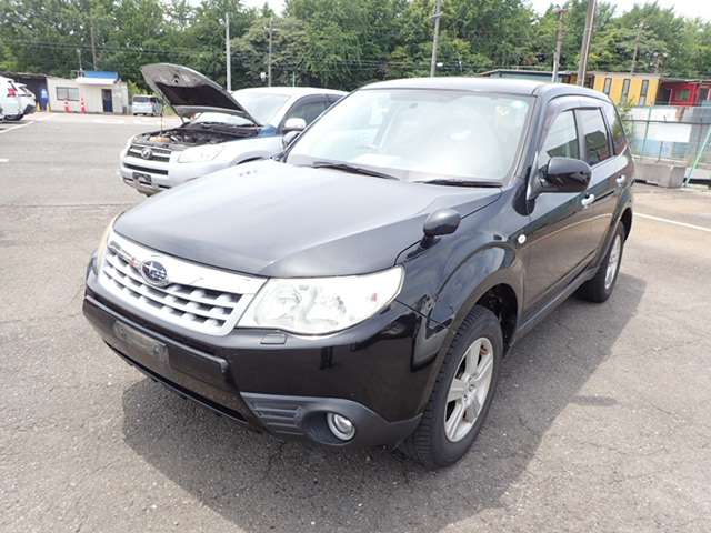 SUBARU FORESTER photo 2