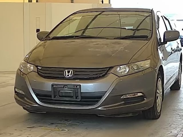 HONDA INSIGHT photo 2