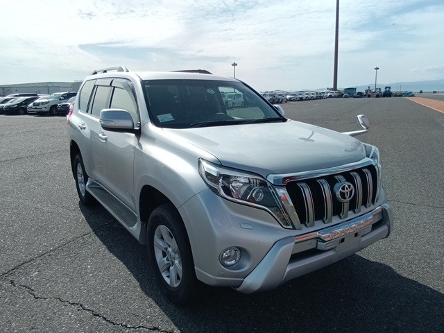 TOYOTA LAND CRUISER PRADO 2017