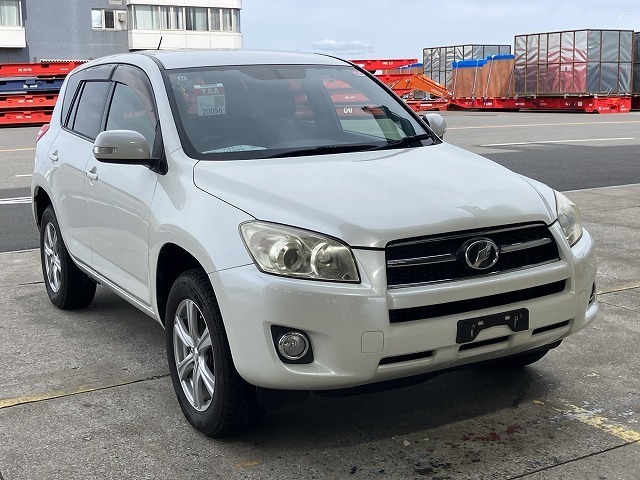 TOYOTA RAV4 2011