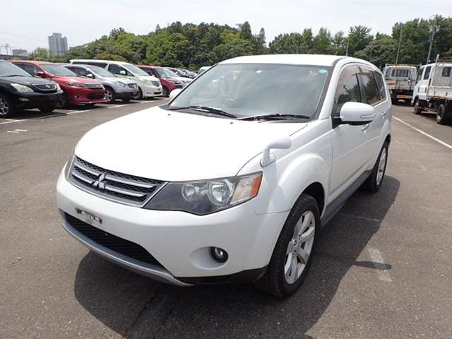 MITSUBISHI OUTLANDER photo 2
