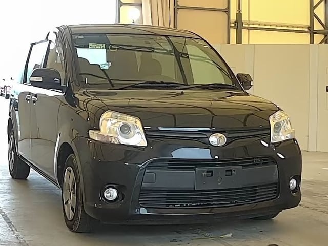 TOYOTA SIENTA 2014