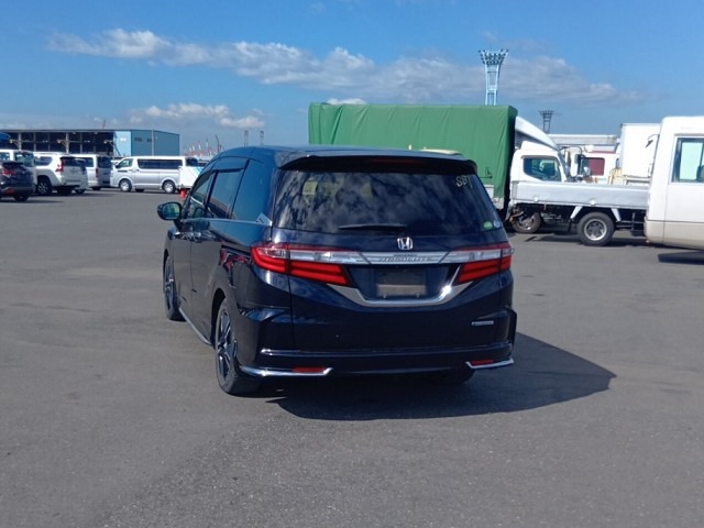 HONDA ODYSSEY HYBRID photo 3