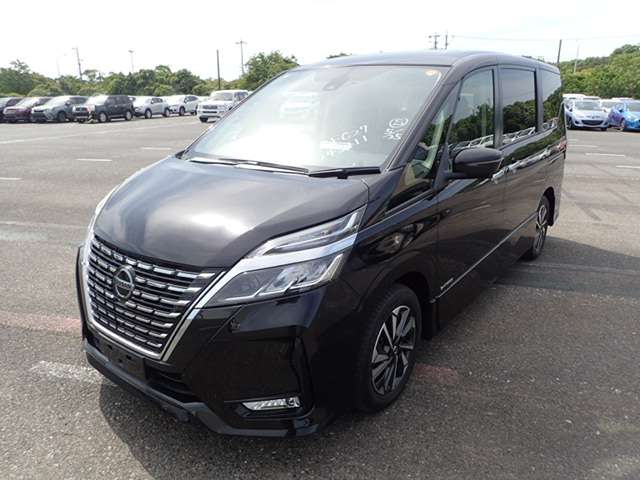 NISSAN SERENA photo 2