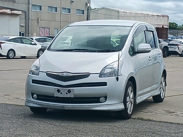 TOYOTA RACTIS photo 3