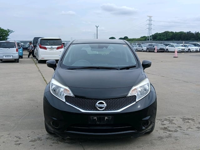 NISSAN NOTE photo 2