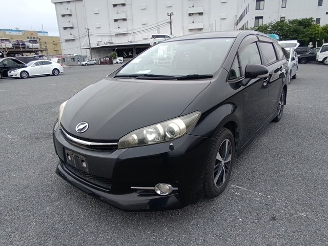 TOYOTA WISH photo 2