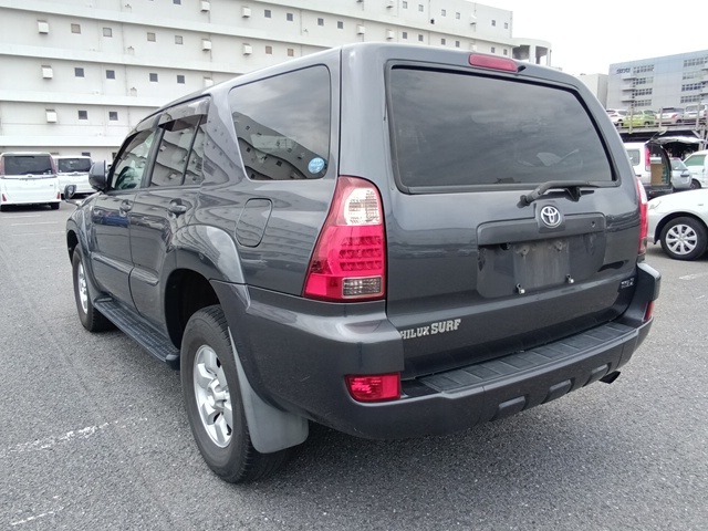 TOYOTA HILUX SURF photo 3