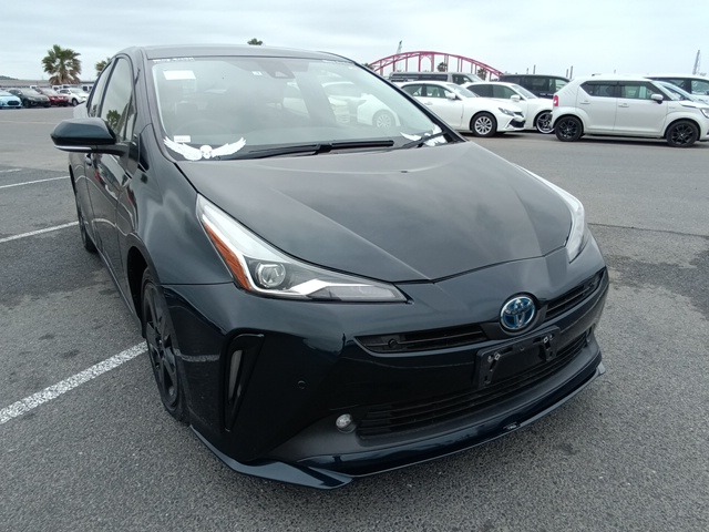 TOYOTA PRIUS 2022