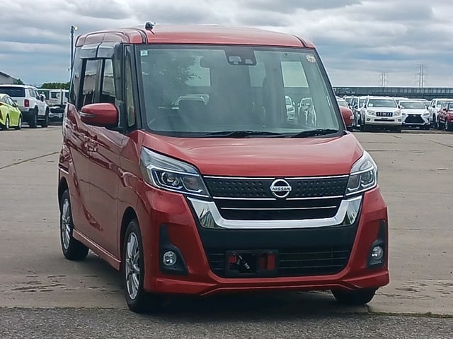 NISSAN DAYZ ROOX 2018
