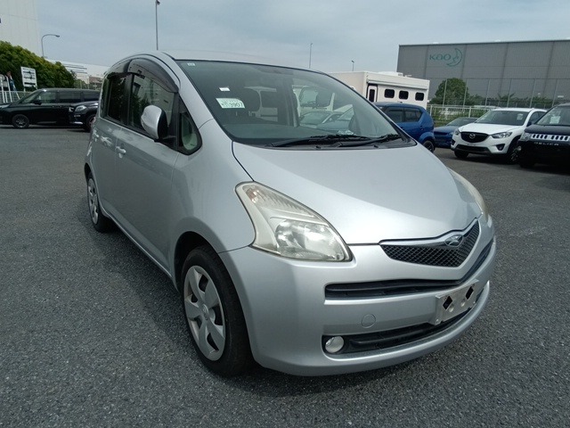 TOYOTA RACTIS 2005
