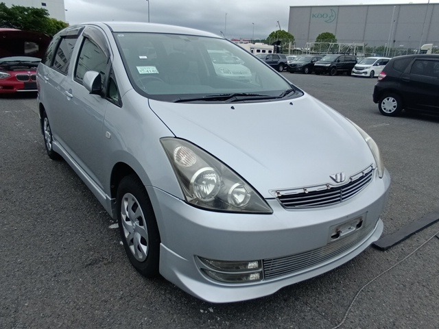 TOYOTA WISH 2003
