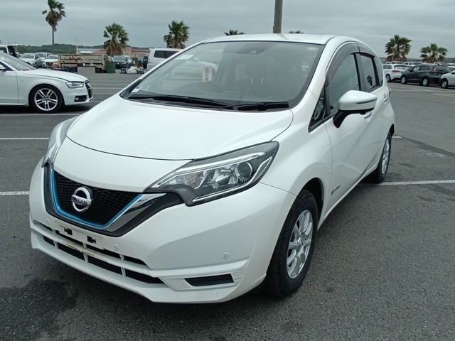 NISSAN NOTE photo 2