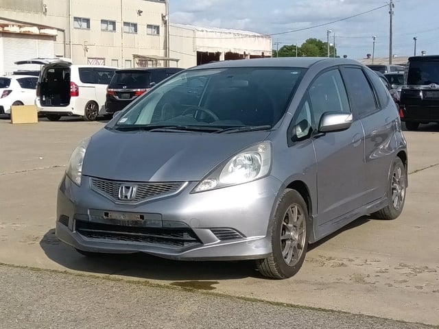 HONDA FIT photo 3