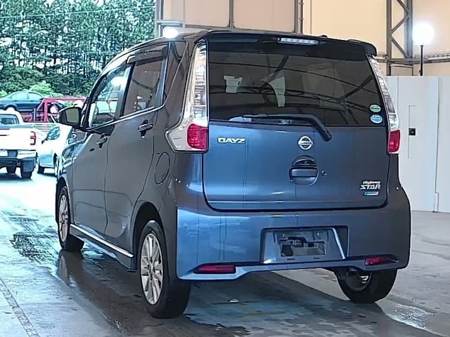 NISSAN DAYZ photo 3