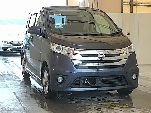 NISSAN DAYZ 2013
