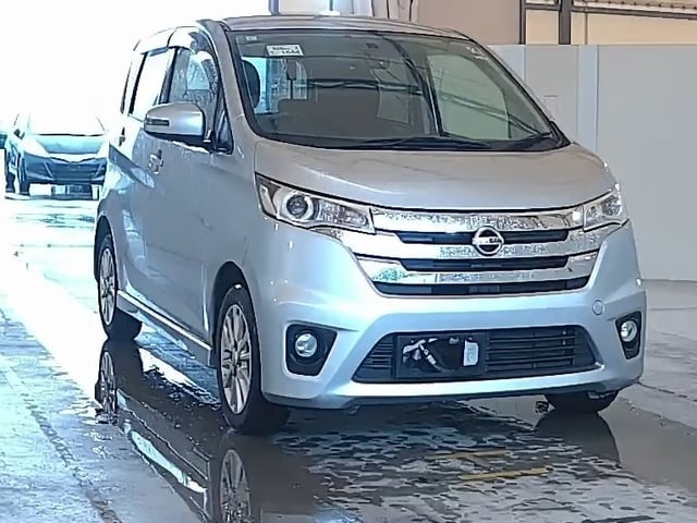 NISSAN DAYZ 2013