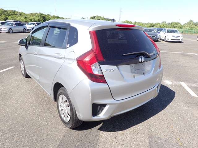 HONDA FIT photo 3