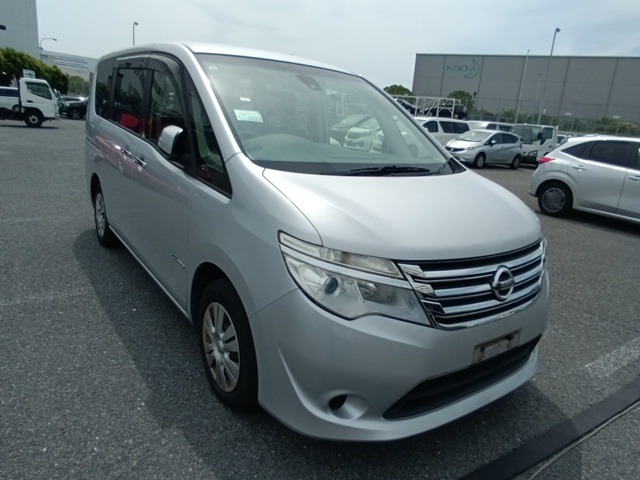 NISSAN SERENA 2015