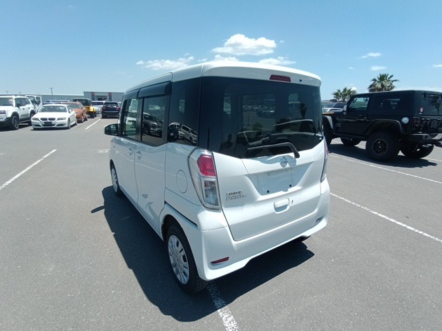 NISSAN DAYZ ROOX photo 3