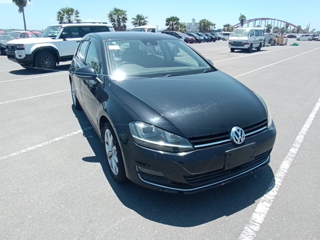 VOLKSWAGEN GOLF 2016
