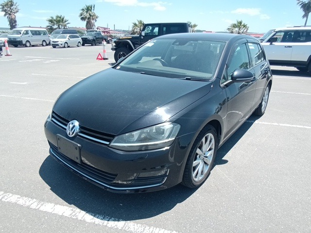 VOLKSWAGEN GOLF photo 2