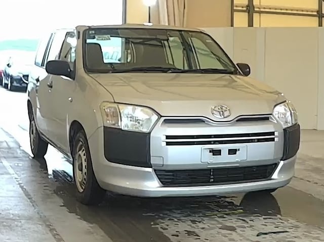 TOYOTA PROBOX VAN 2017