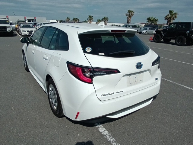 TOYOTA COROLLA TOURING photo 3