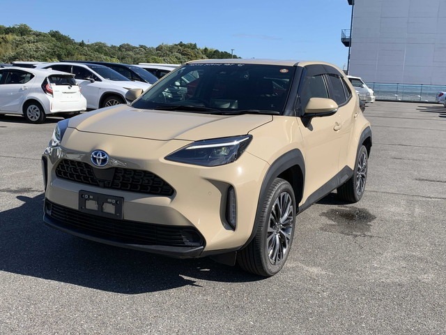 TOYOTA YARIS CROSS photo 2
