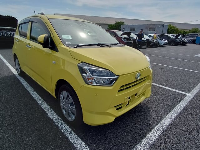 DAIHATSU MIRA ES 2025